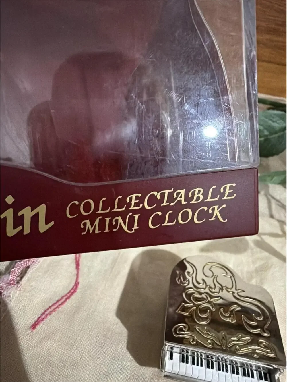 Vintage Elgin Miniature Grand Piano Desk Clock New In package Music Symphony